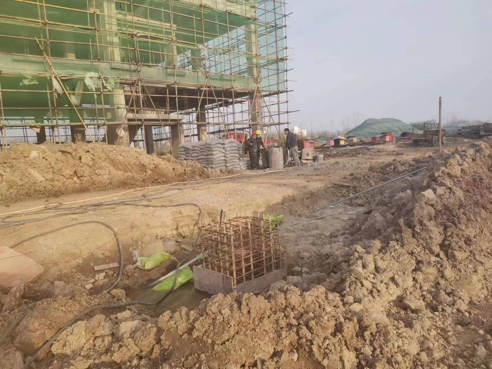 金湾当桥梁出现裂缝的时候应该及时加固修补